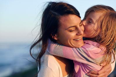 Beeld Werkende moeder verdient 6 procent minder dan vrouw zonder kinderen