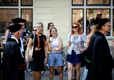 Beeld Studenten kiezen steeds vaker voor een studiegerelateerde bijbaan 